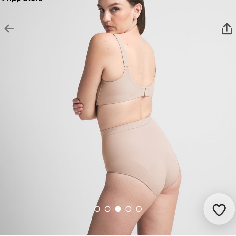 Skims seamless sculpt mid waist brief mica xxs/xs